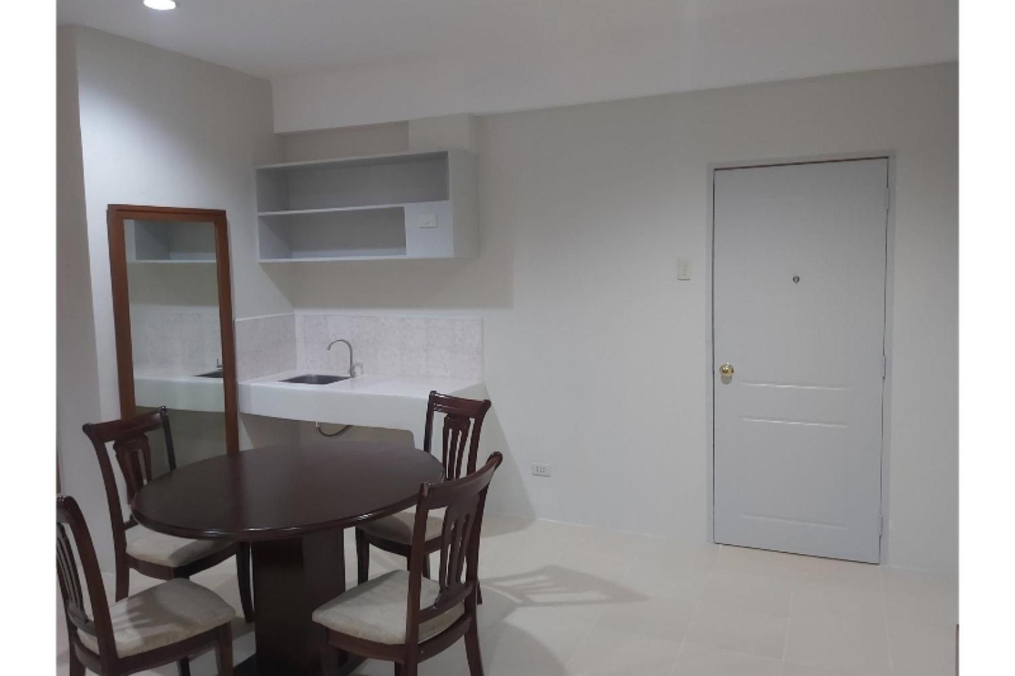 Nest Suites Quezon City Esterno foto