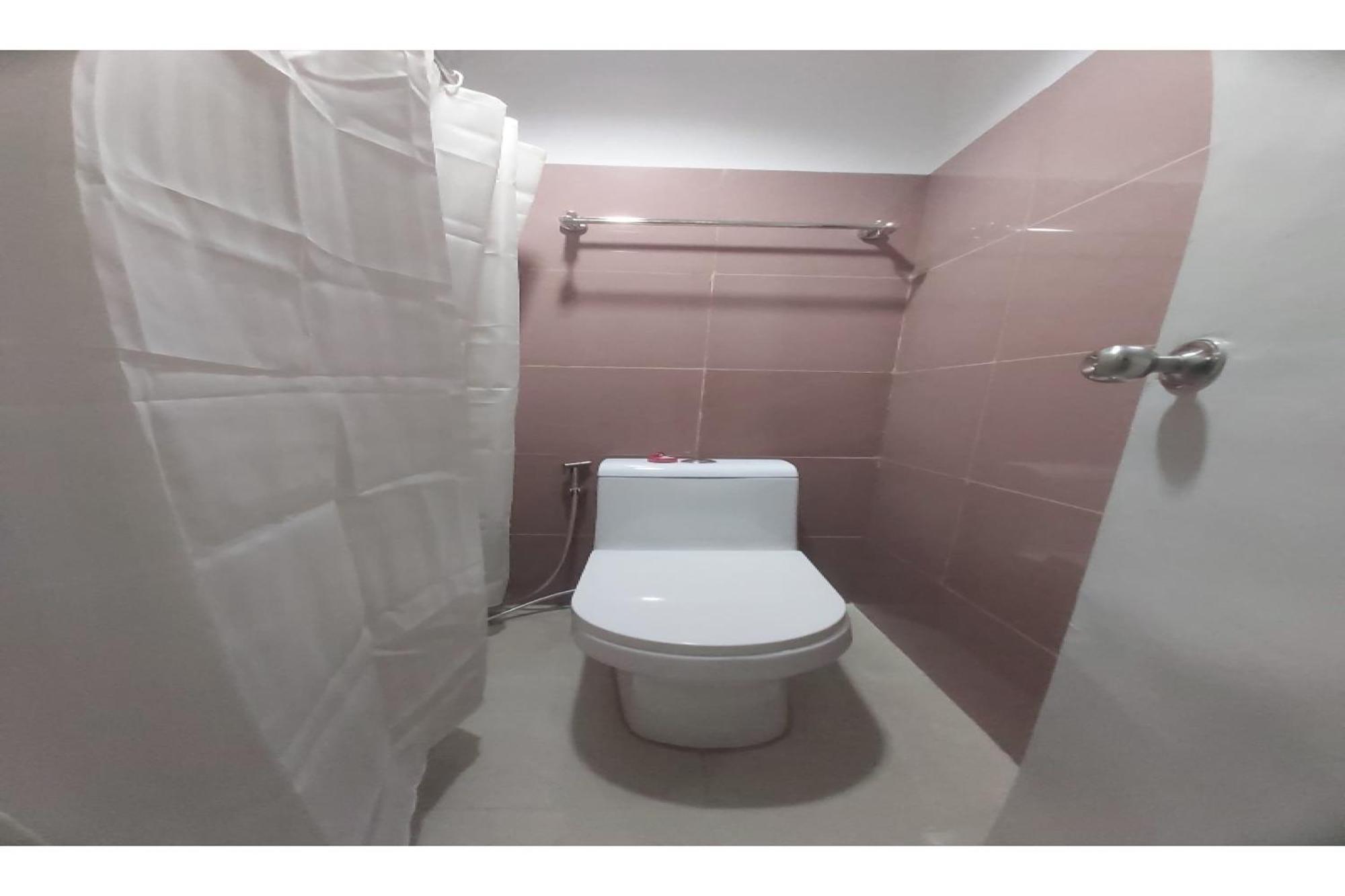 Nest Suites Quezon City Esterno foto