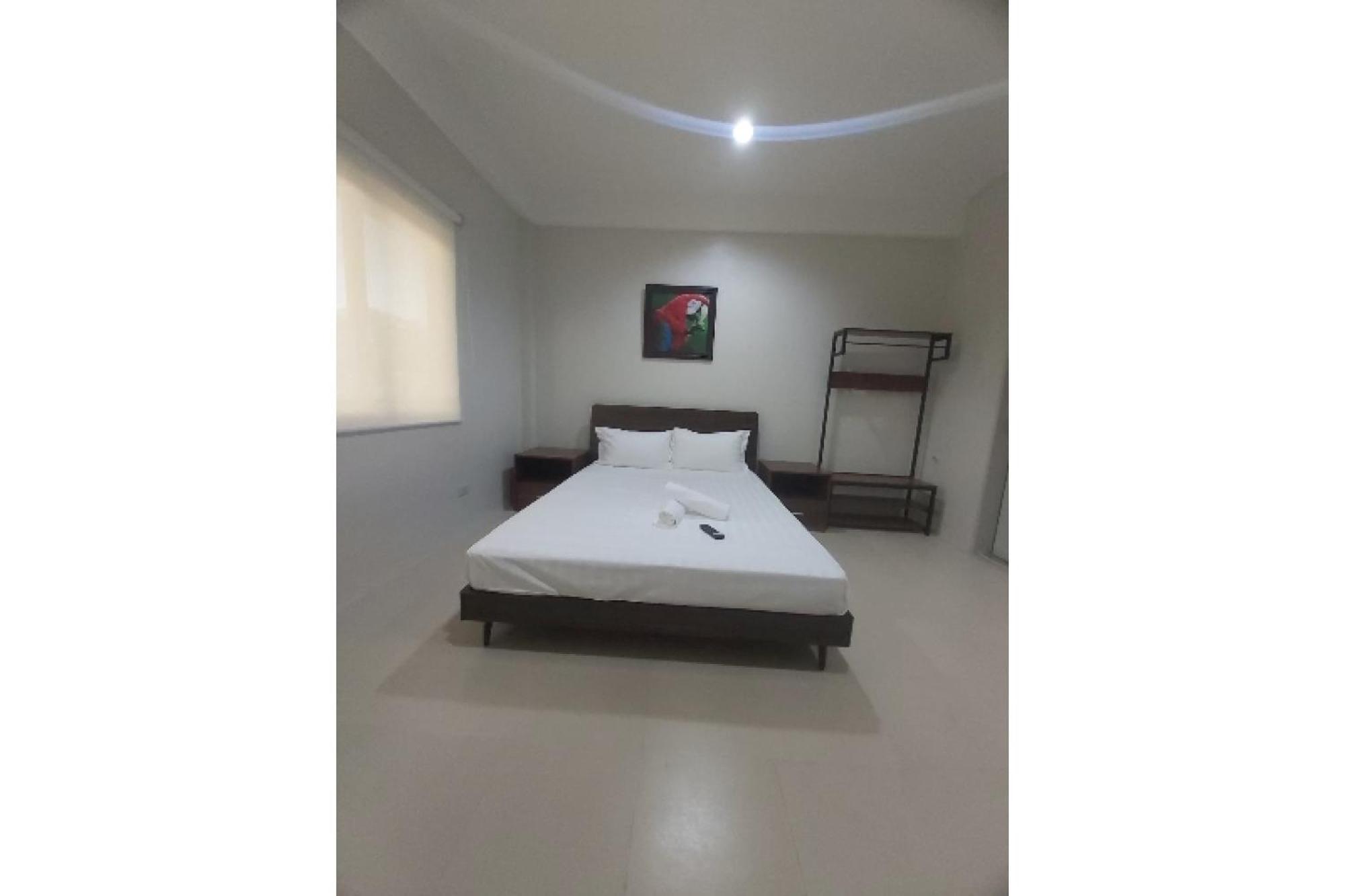 Nest Suites Quezon City Esterno foto